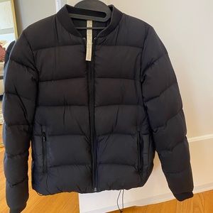 Lululemon puffer jacket size 6